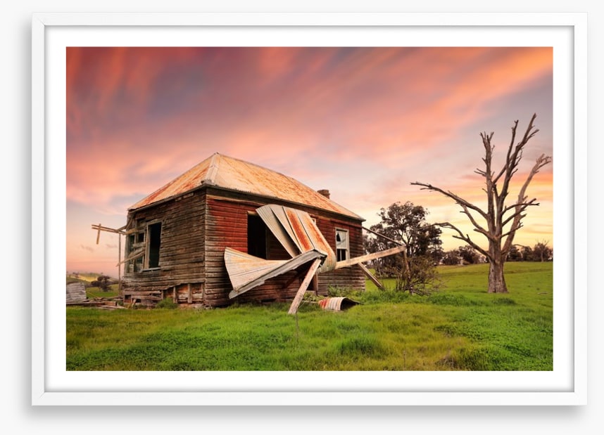 The abandoned farm house