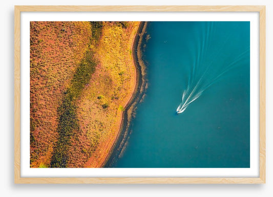 Speedboat on Lake Argyle