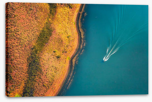 Speedboat on Lake Argyle