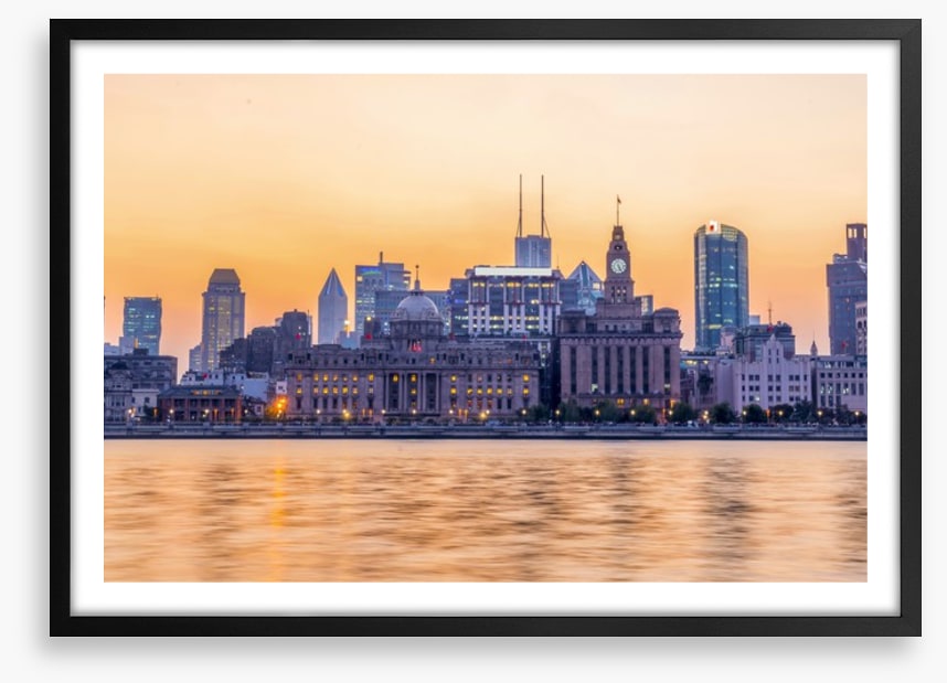 Along the Bund