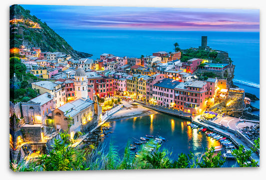 Vernazza village dusk