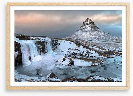 Frozen Kirkjufellsfoss
