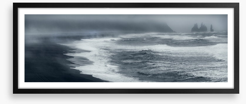 Reynisfjara storm panorama