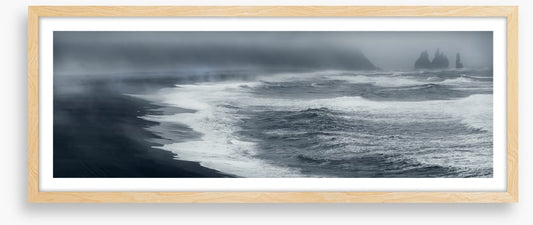 Reynisfjara storm panorama