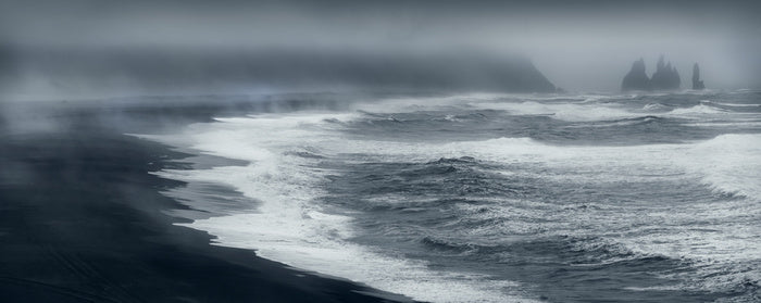 Reynisfjara storm panorama
