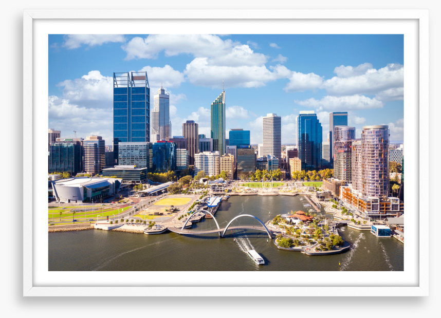 Sunny Perth skyline