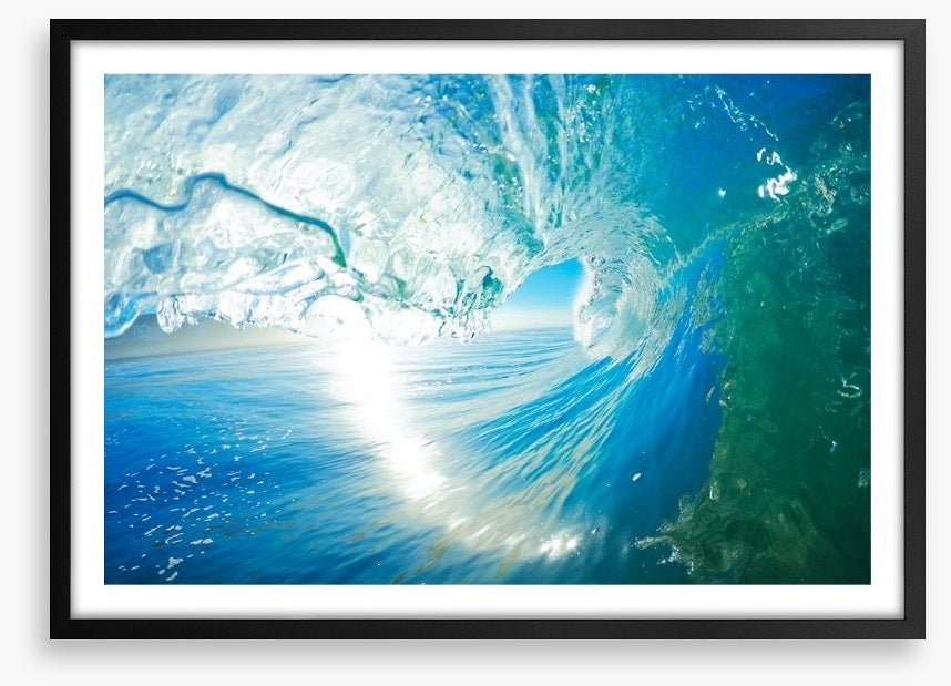 Crashing ocean wave