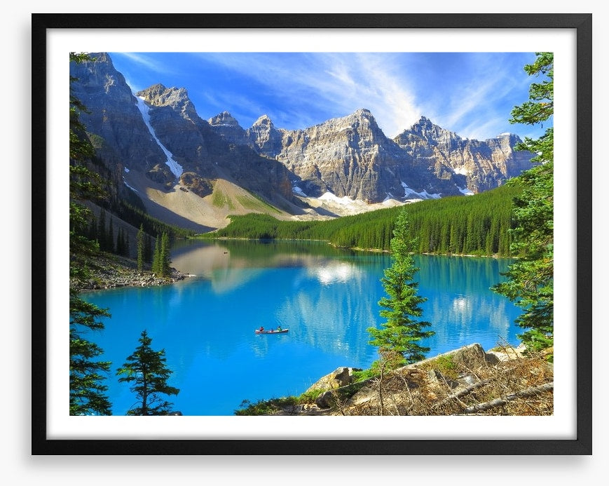 Vivid hues of Lake Moraine, Canada