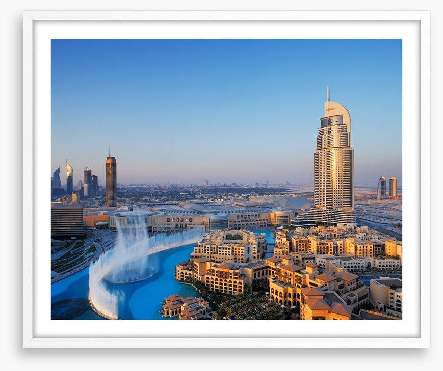 Dubai dancing fountain