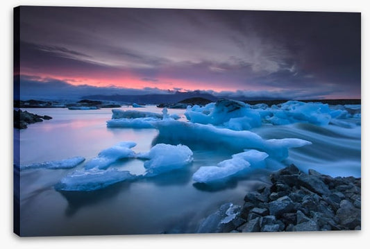 Icebergs floating in Jokulsarlon