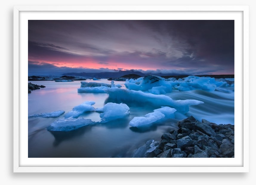 Icebergs floating in Jokulsarlon