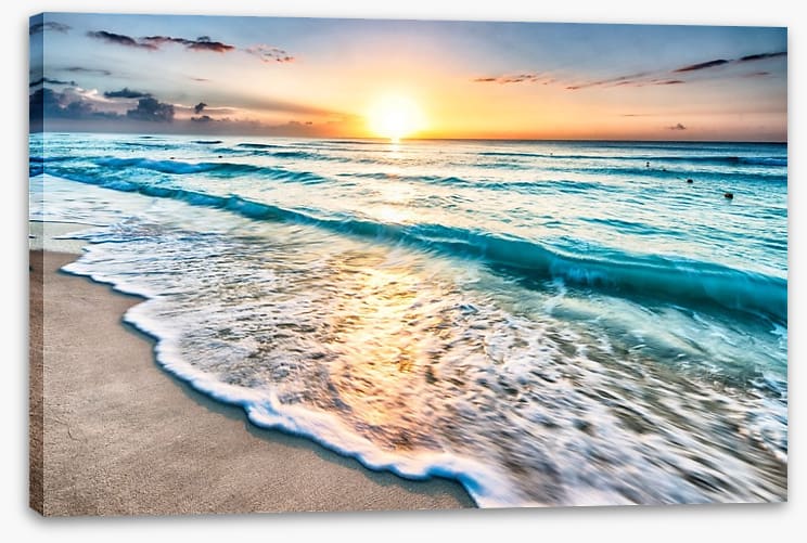 Sunrise over Cancun beach