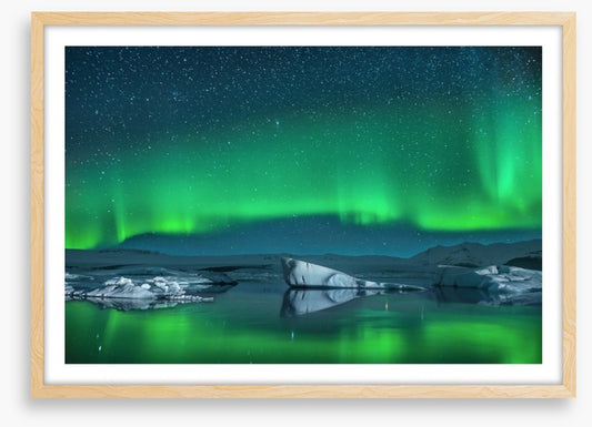 Icebergs under Northern Lights