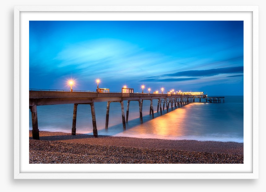 Twinkling pier