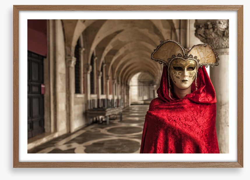 Scarlet masquerade