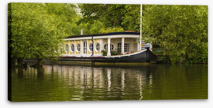 Beauty on the Thames