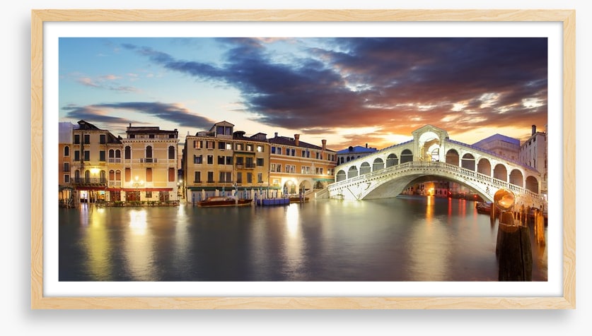 Rialto bridge dusk