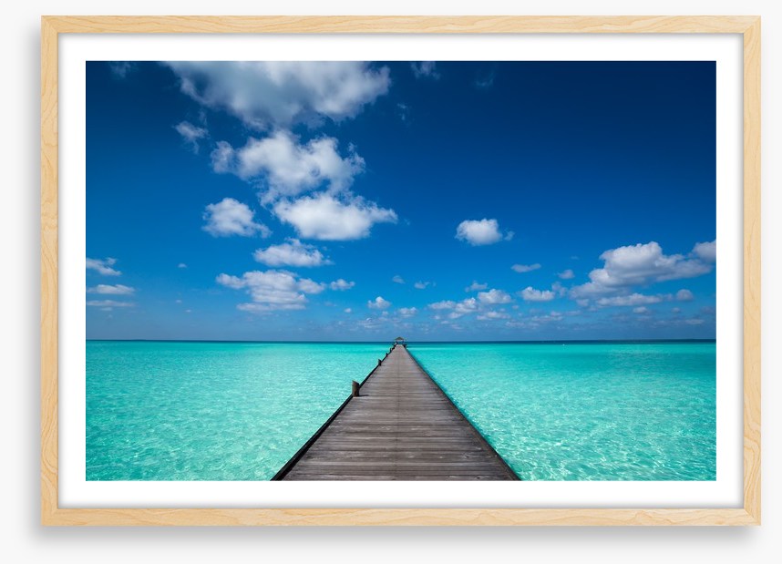 Pier into the horizon