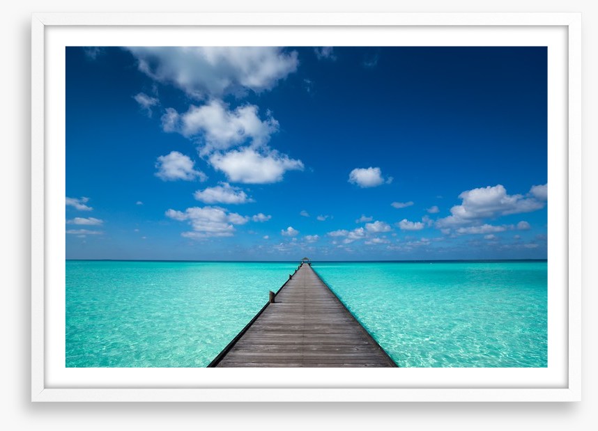 Pier into the horizon