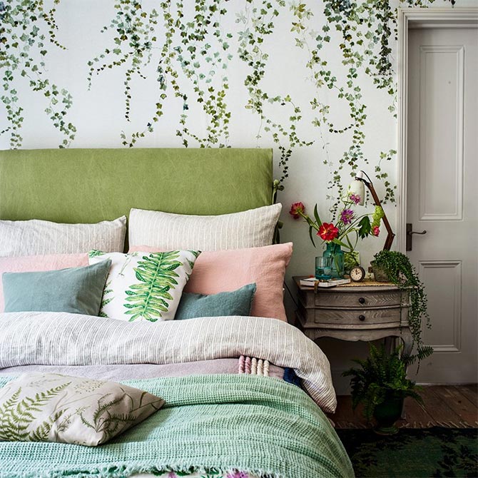 bedroom wall decor plants