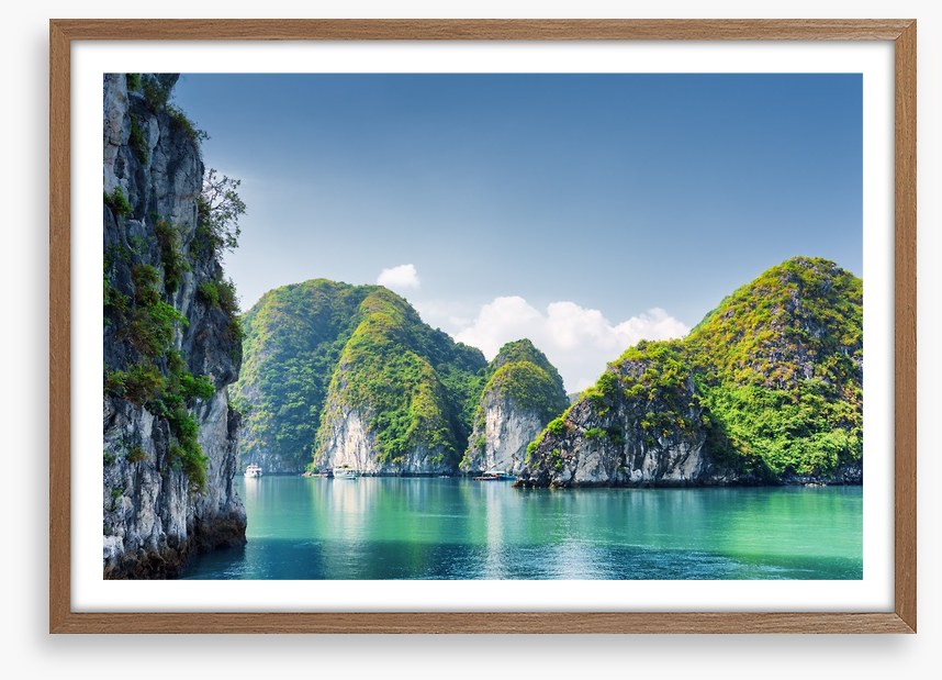 Ha Long Bay lagoon