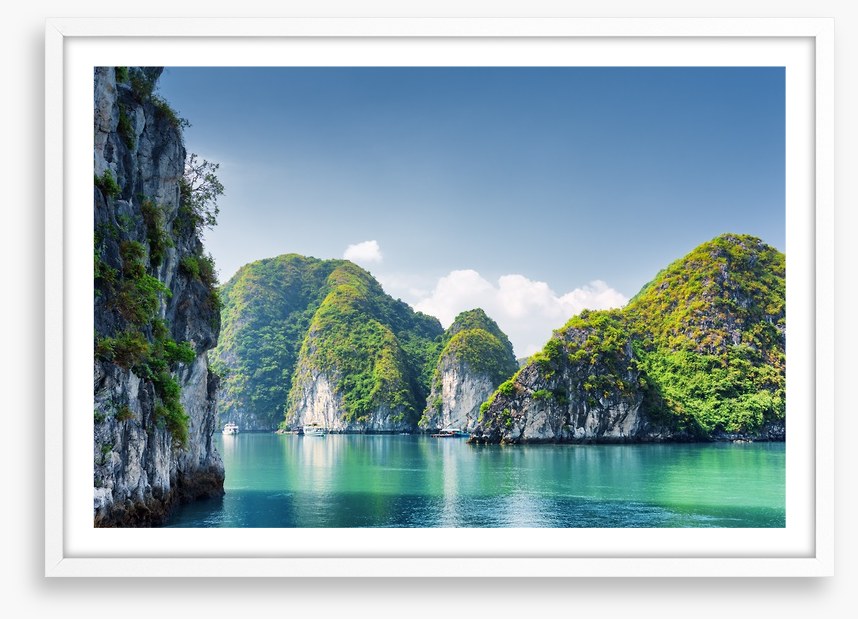 Ha Long Bay lagoon