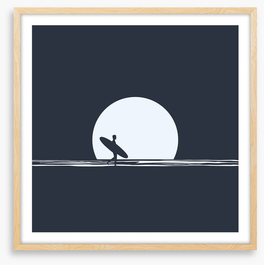 Moonrise surfer