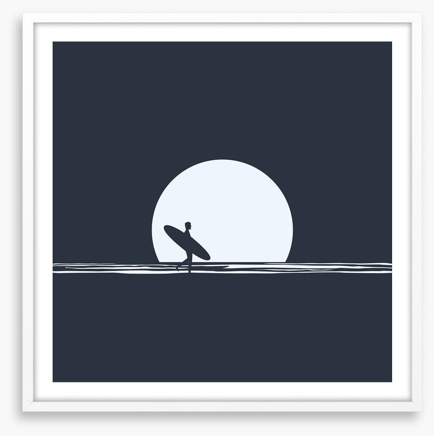 Moonrise surfer