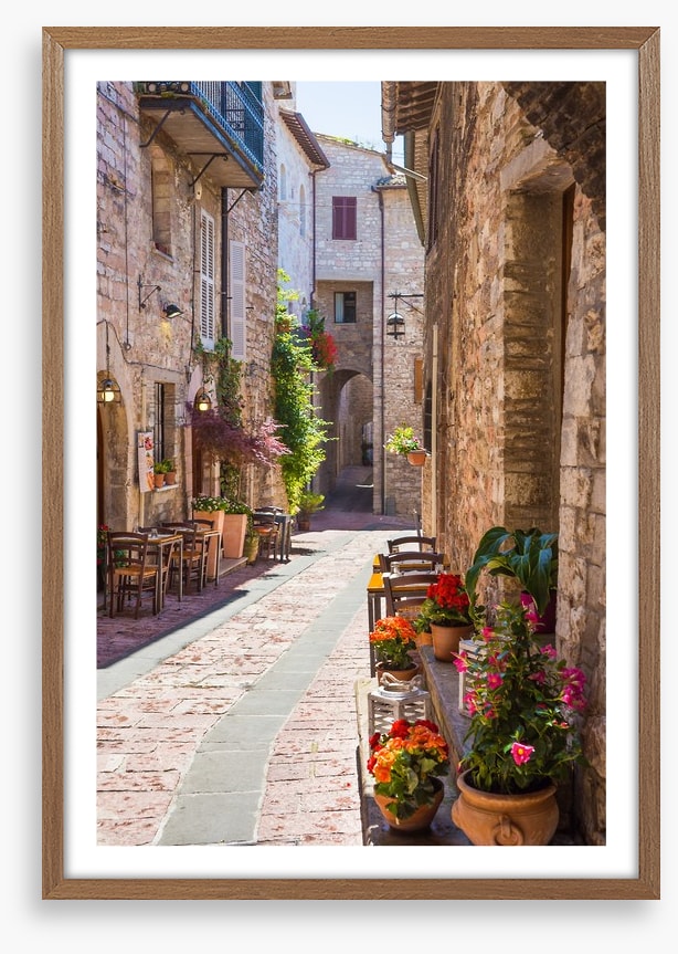 Alfresco dining in Italy