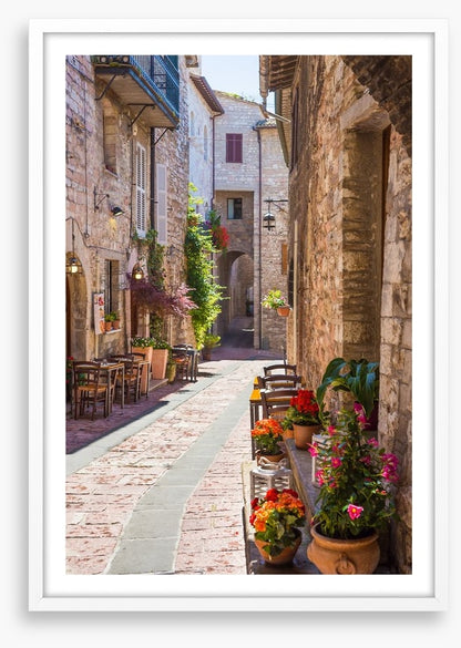 Alfresco dining in Italy