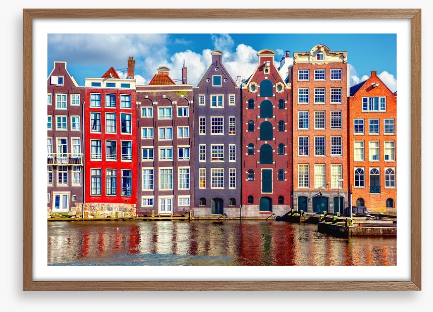 Dancing houses