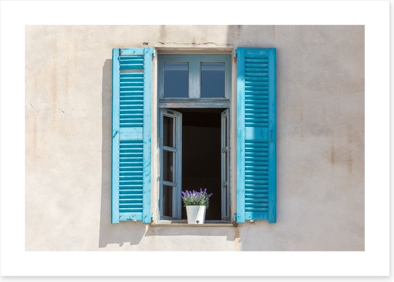 Lavender on the sill, Villefranche
