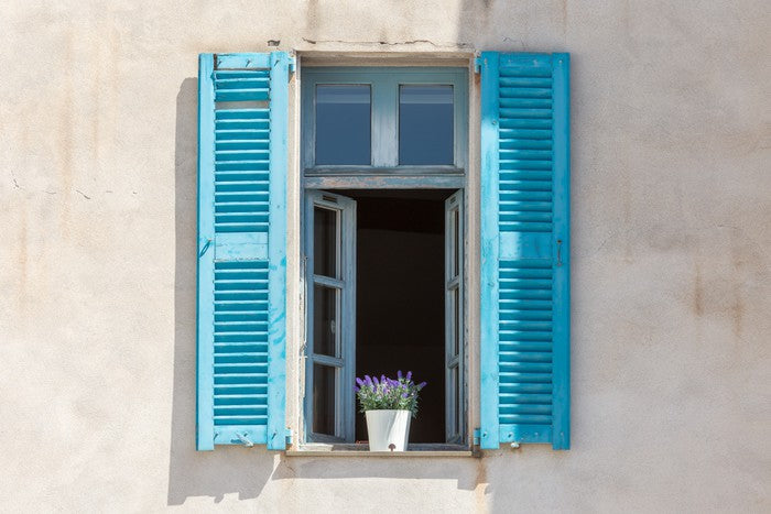 Lavender on the sill, Villefranche