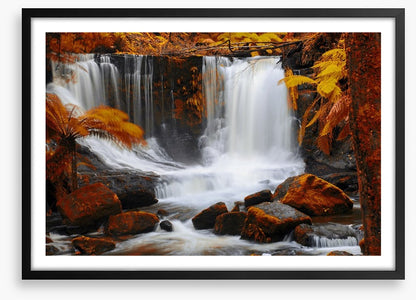 Horseshoe Falls in autumn