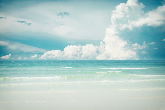I see the sea