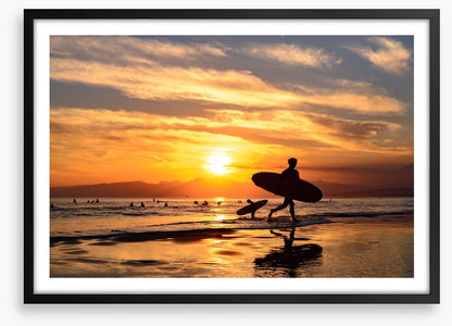 Surf silhouettes