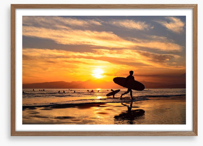 Surf silhouettes