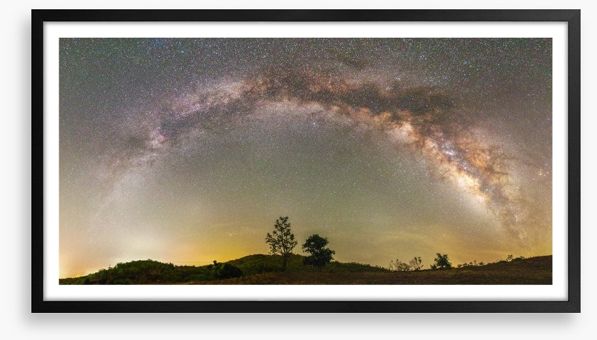 Cosmic rainbow