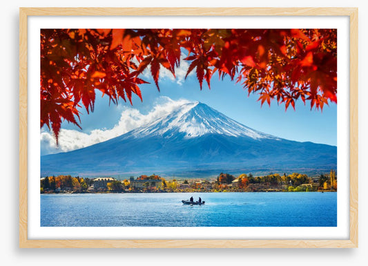 Kawaguchiko lake autumn