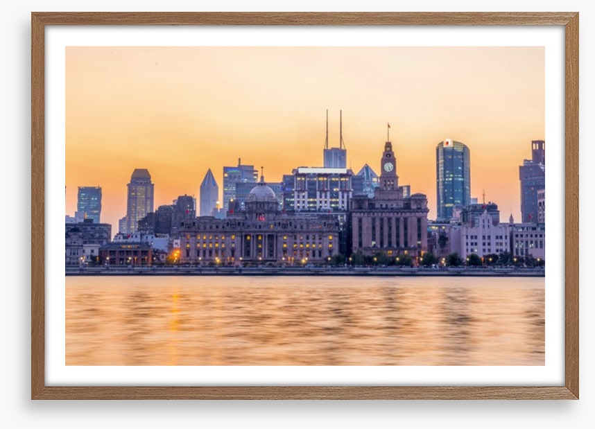 Along the Bund