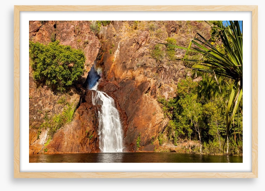 Wangi Falls flowing