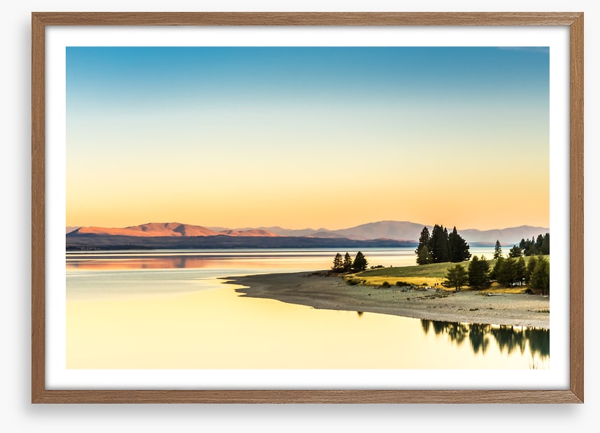 Lake light reflections