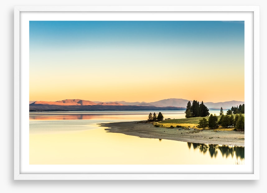 Lake light reflections