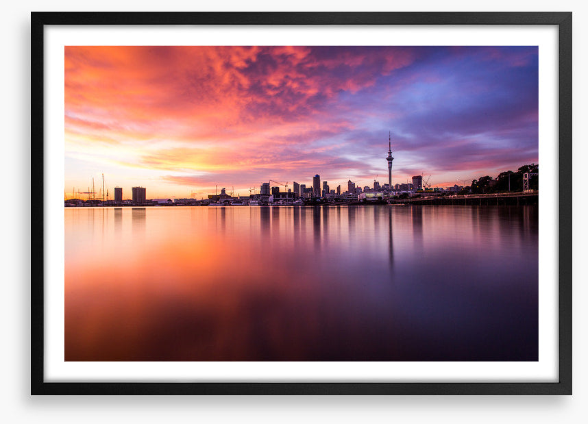Auckland city silhouette