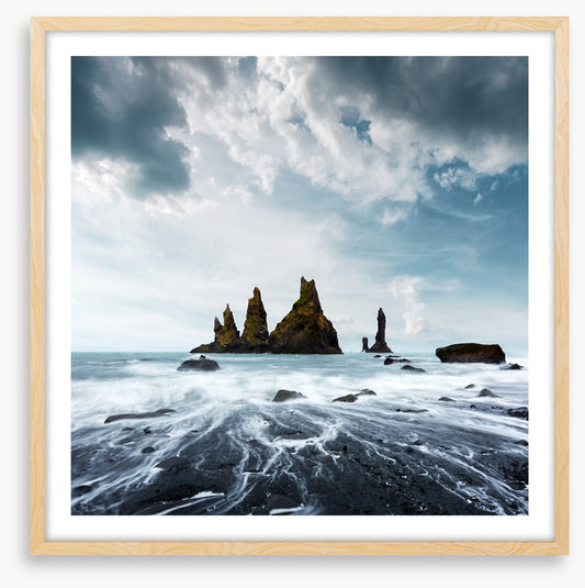 Troll toes seascape