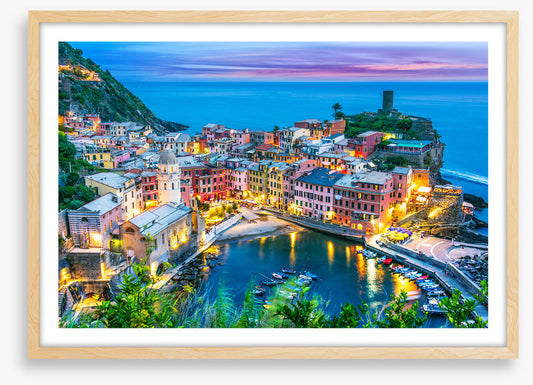 Vernazza village dusk