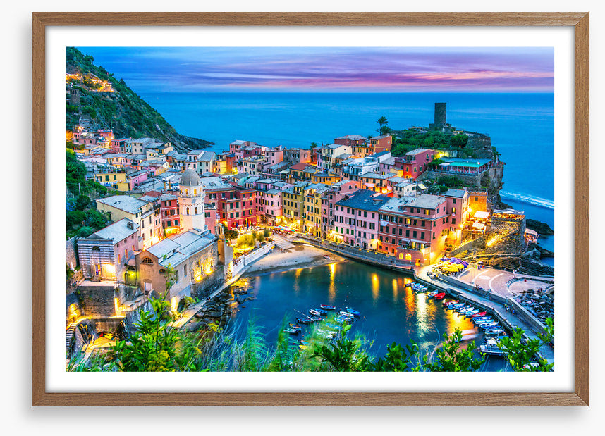 Vernazza village dusk