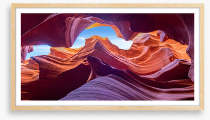 Sandstone schism