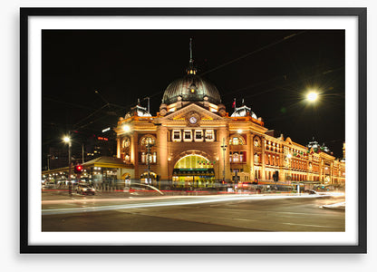 Flinders Street night