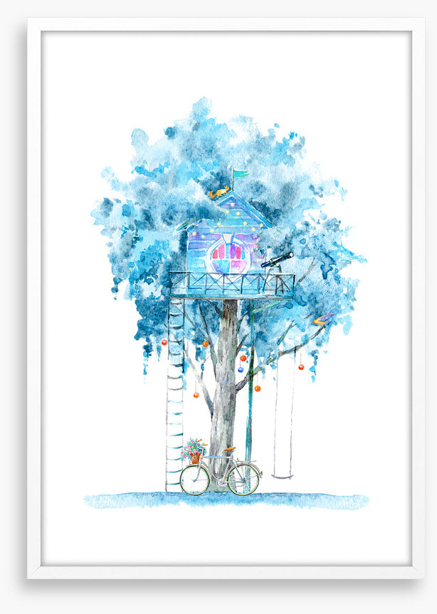 Cubby in the winter tree